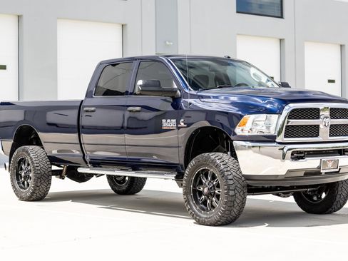 Used 2016 RAM 3500 Tradesman w/ Chrome Appearance Group AWD/4WD image 13
