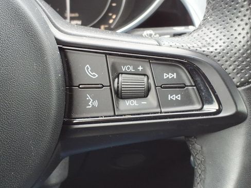 Used 2023 Alfa Romeo Giulia Sprint RWD image 28