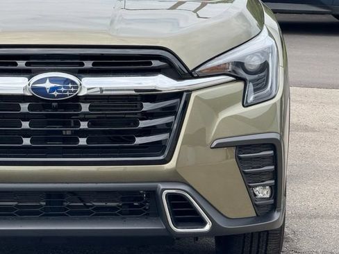 Used 2025 Subaru Ascent Touring AWD/4WD image 10