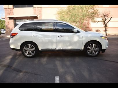 Used 2016 Nissan Pathfinder Platinum w/ Cargo Package