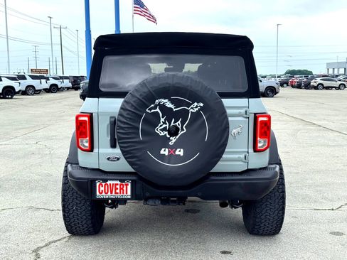 Used 2021 Ford Bronco Black Diamond image 9