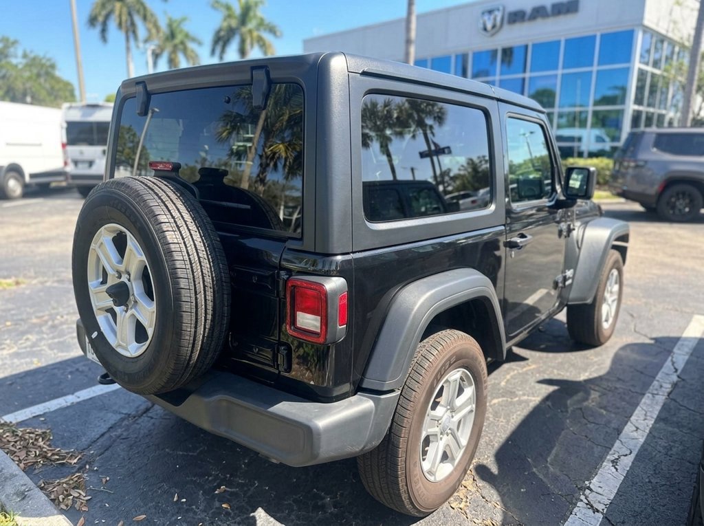 Used 2020 Jeep Wrangler Sport AWD/4WD image 2
