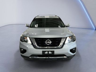 Used 2018 Nissan Pathfinder Platinum