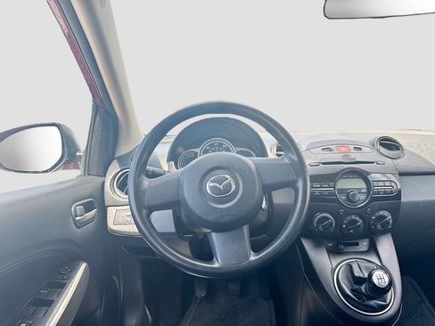 Used 2014 MAZDA MAZDA2 Sport FWD image 19