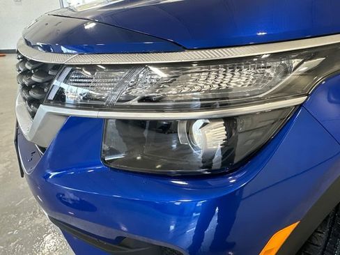 Used 2022 Kia Seltos LX image 11