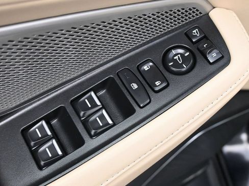 Used 2022 Acura MDX FWD w/ Technology Package image 4