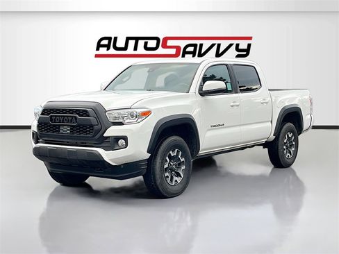 Used 2021 Toyota Tacoma TRD Off-Road w/ Technology Package image 3