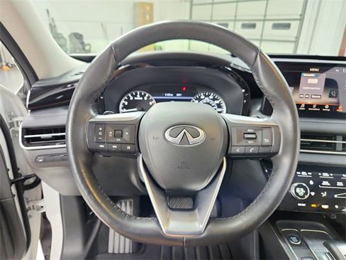 Used 2025 INFINITI QX60 Pure image 24