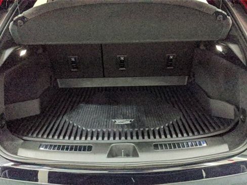 Used 2020 Cadillac XT4 Premium Luxury image 31