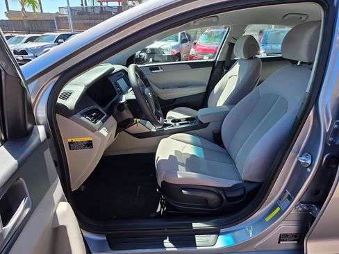 Used 2016 Hyundai Sonata SE FWD image 20