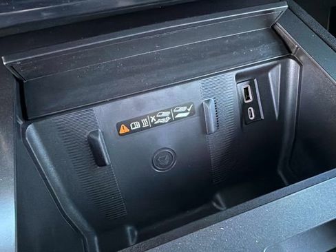 New 2026 GMC Hummer EV SUV AWD/4WD image 24