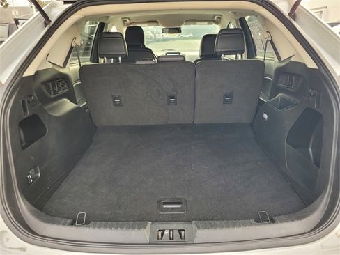 Used 2024 Ford Edge SEL image 29