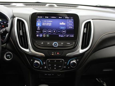 Used 2024 Chevrolet Equinox Premier image 22