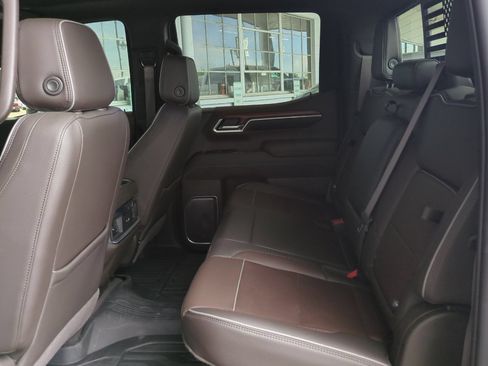 Used 2022 GMC Sierra 1500 Denali w/ Denali Reserve Package AWD/4WD image 14