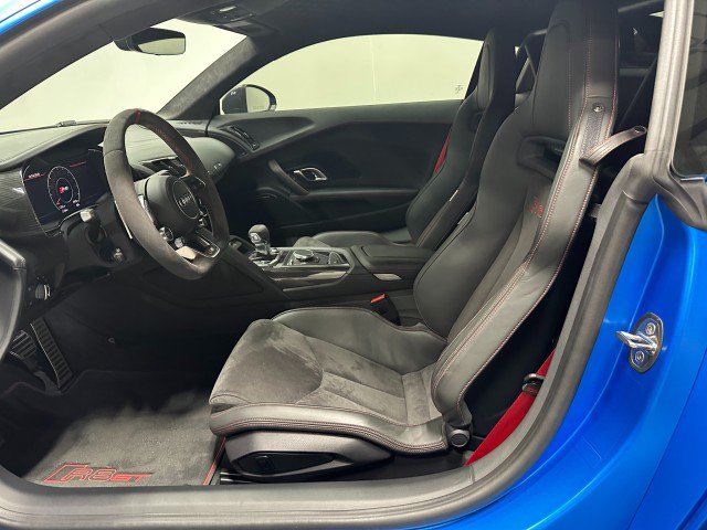 Used 2023 Audi R8 V10 GT RWD image 30