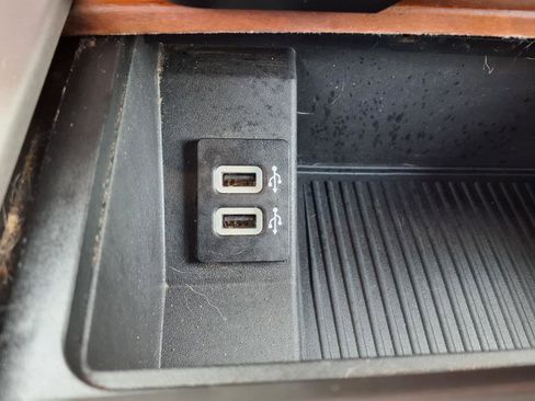 Used 2018 Ford F150 King Ranch w/ Equipment Group 601A Luxury image 15