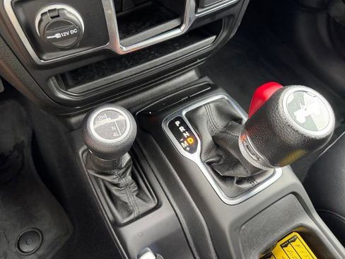 Used 2023 Jeep Wrangler Unlimited Sport AWD/4WD image 24