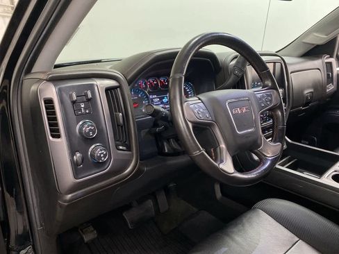 Used 2018 GMC Sierra 1500 SLT image 2