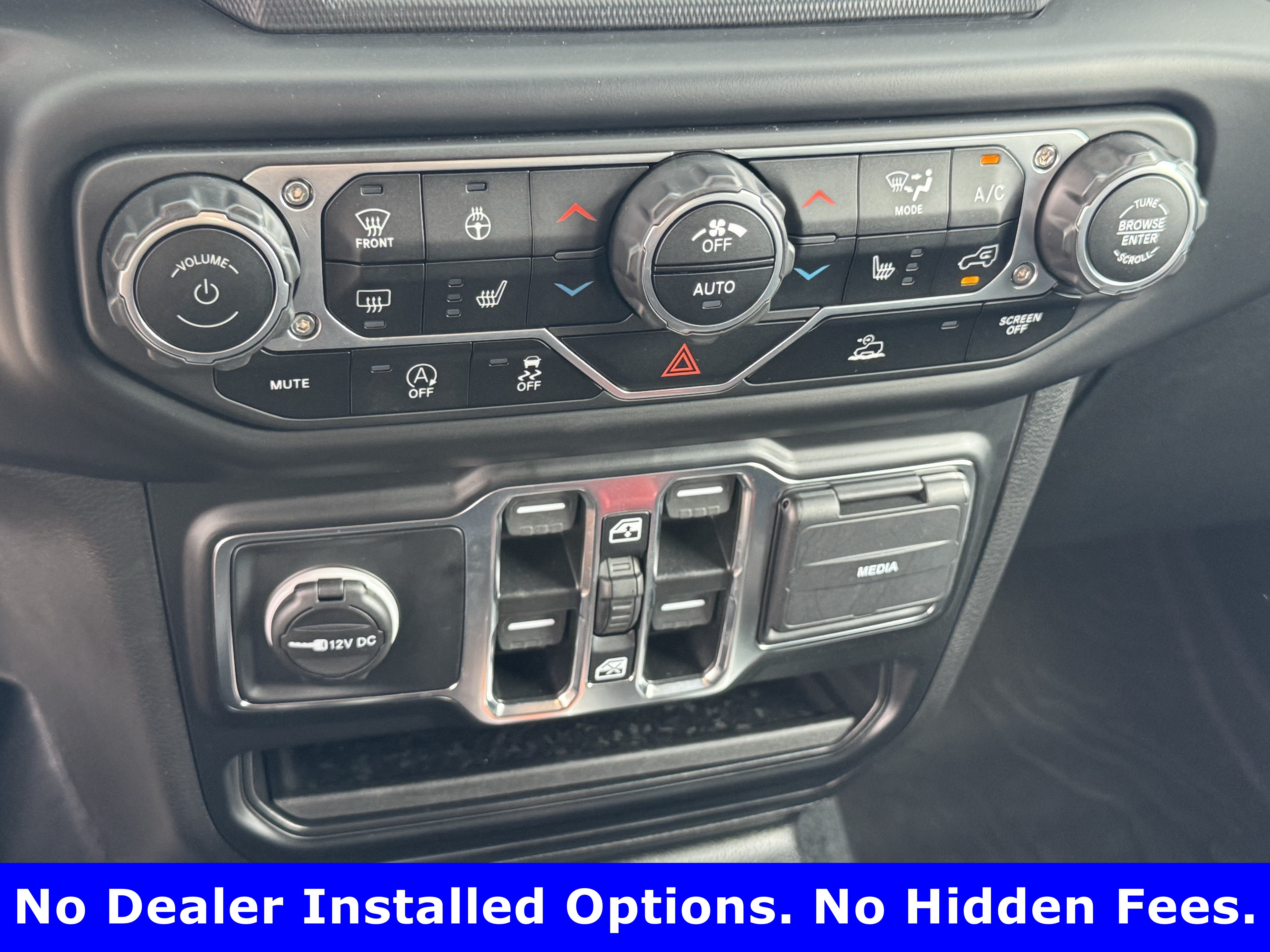 Used 2023 Jeep Wrangler Unlimited Sahara AWD/4WD image 17
