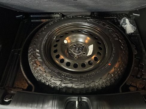 Used 2024 Jeep Compass Trailhawk image 10