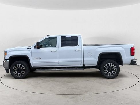 Used 2017 GMC Sierra 2500 SLE w/ HD SLE Preferred Plus Package AWD/4WD image 8