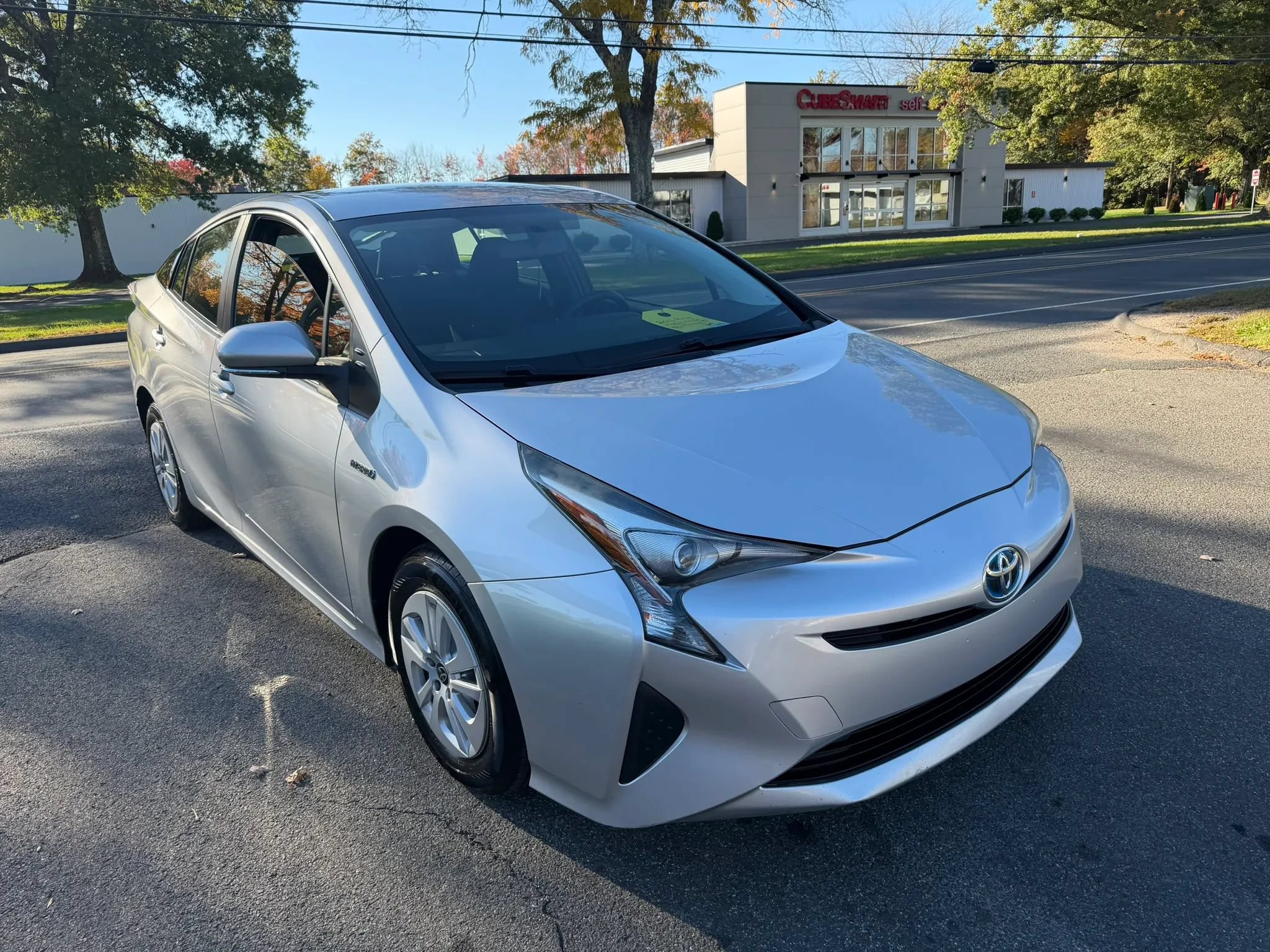 Used 2016 Toyota Prius Two FWD image 3