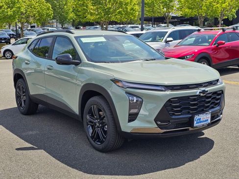 New 2026 Chevrolet Trax ACTIV FWD image 3