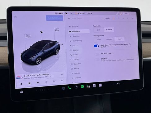 Used 2024 Tesla Model Y Long Range AWD/4WD image 23