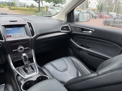 Used 2018 Ford Edge Titanium AWD/4WD image 28