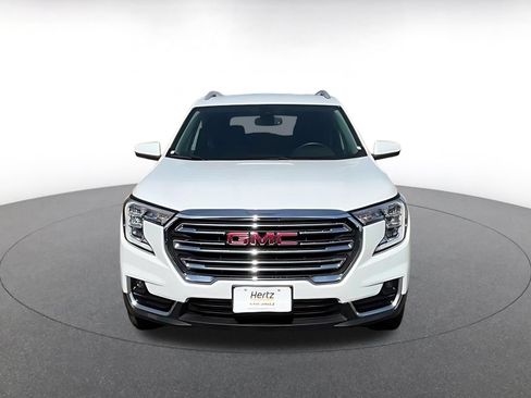 Used 2024 GMC Terrain SLT AWD/4WD image 4
