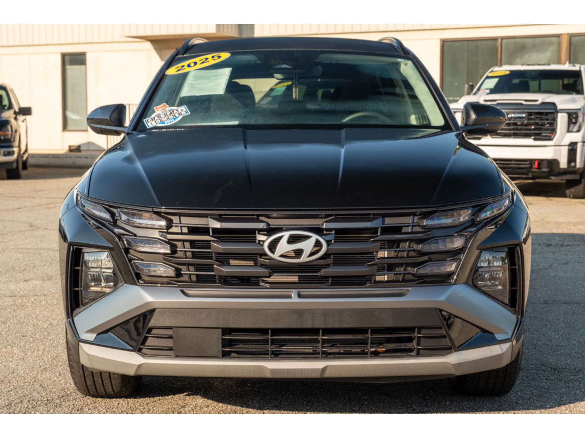 Used 2025 Hyundai Tucson SEL FWD image 3
