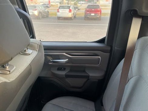 Used 2022 RAM 1500 Big Horn AWD/4WD image 13
