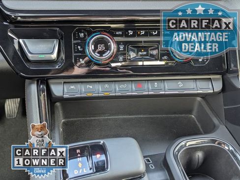 Certified 2025 GMC Sierra 1500 AT4 image 11