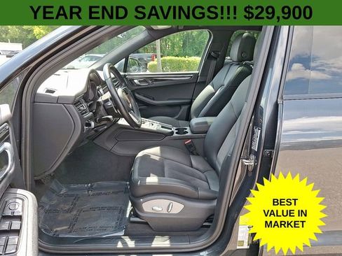 Used 2021 Porsche Macan image 16