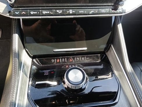Used 2024 Jeep Wagoneer Series II AWD/4WD image 45
