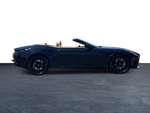Used 2025 Aston Martin DB12 Convertible RWD image 30