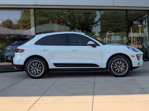 Used 2017 Porsche Macan image 8