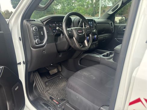 Used 2021 GMC Sierra 1500 AT4 w/ AT4 Premium Package AWD/4WD image 7