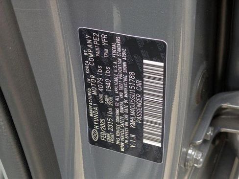 New 2025 Hyundai Elantra SEL image 18