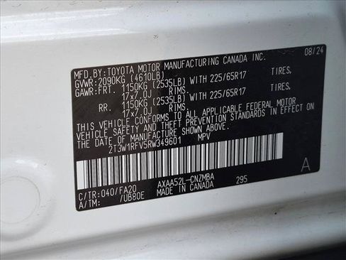 Used 2024 Toyota RAV4 XLE FWD image 24