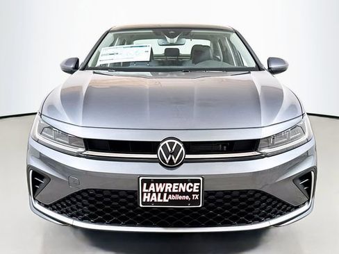 New 2026 Volkswagen Jetta SE FWD image 2