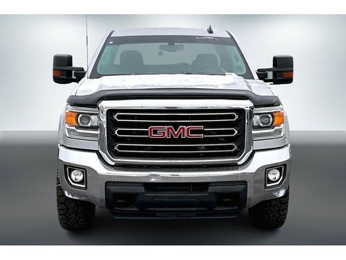 Used 2017 GMC Sierra 3500 SLE image 2