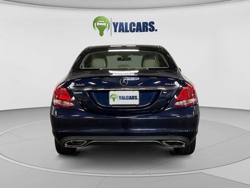 Used 2015 Mercedes-Benz C 300 4MATIC Sedan image 4