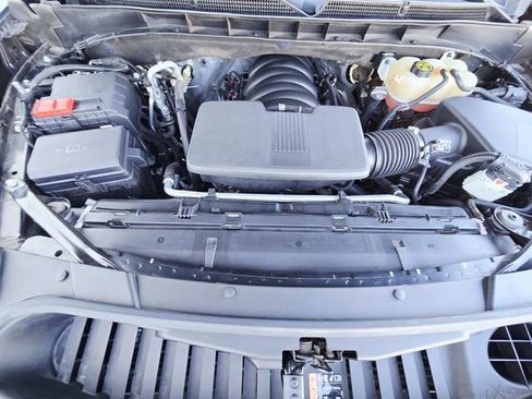 Used 2022 GMC Yukon XL Denali image 16