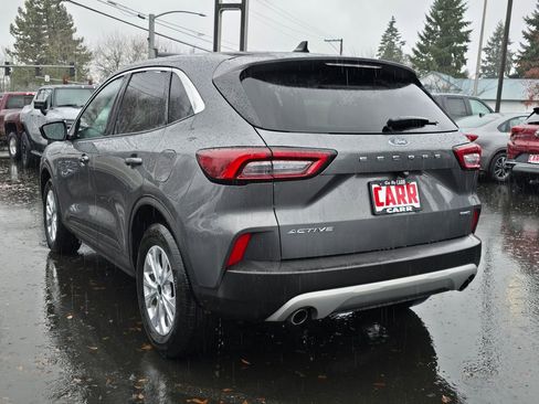 Used 2024 Ford Escape Active image 5