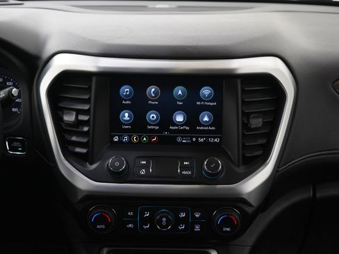 Used 2023 GMC Acadia SLT AWD/4WD image 16