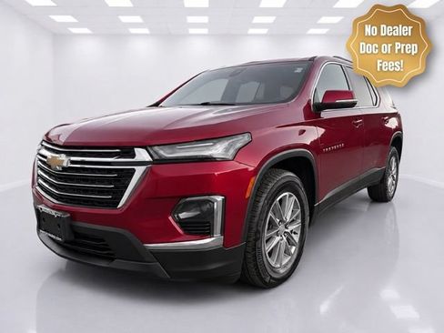 Used 2023 Chevrolet Traverse LT AWD/4WD image 3