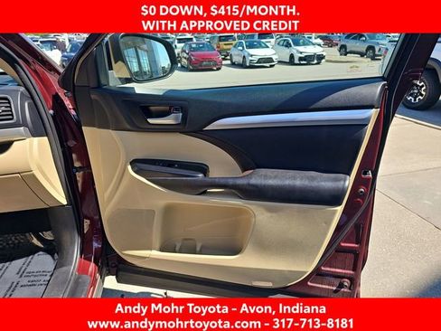 Used 2017 Toyota Highlander XLE AWD/4WD image 40