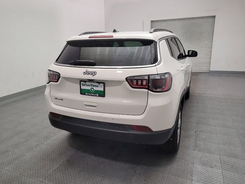 Used 2021 Jeep Compass Latitude w/ Sun and Sound Group AWD/4WD image 7