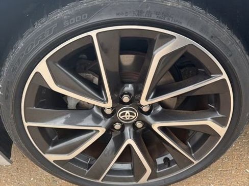 Used 2019 Toyota Corolla XSE image 39